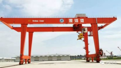   衛(wèi)華起重，飛天入海！